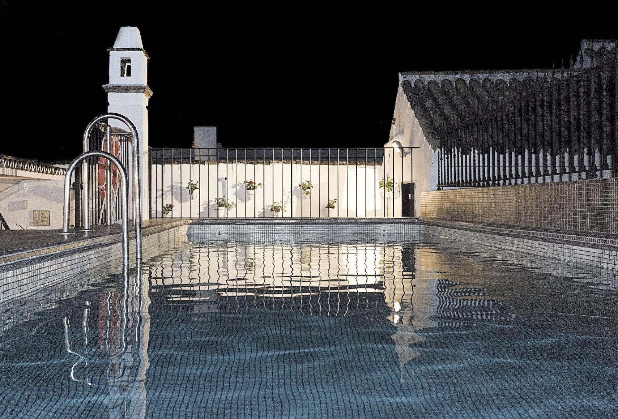 Hospes Las Casas Del Rey De Baeza, A Member Of Design Hotels Seville Exterior photo